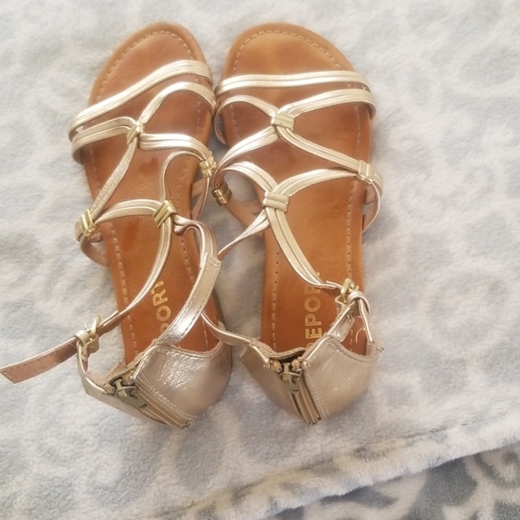 Shoes - Picture 4 of 4